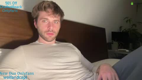 Snapshot of hot8pack01 chatting on 05-01-26, 03:55 Edward aka Wolf online show from 05-01-26, 03:55