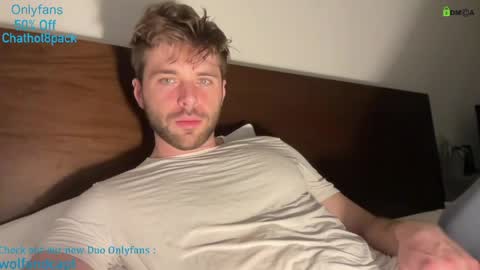 Snapshot of hot8pack01 chatting on 05-14-26, 10:27 Edward aka Wolf online show from 05-14-26, 10:27