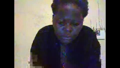 Snapshot of hot_alynn chatting on 09-14-25, 07:35 ALLYN online show from 09-14-25, 07:35