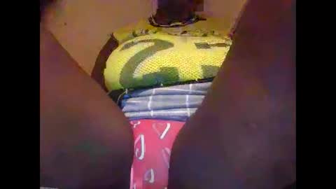 Snapshot of hot_alynn chatting on 10-04-25, 10:24 ALLYN online show from 10-04-25, 10:24