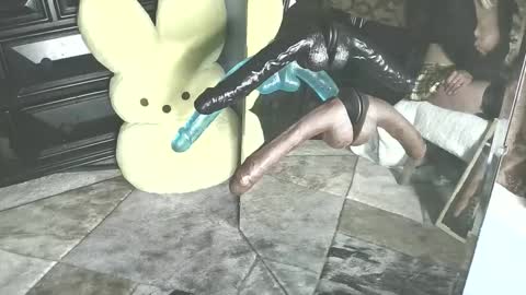 Snapshot of hot_ass_mess chatting on 02-14-25, 09:24 anytime-angel online show from 02-14-25, 09:24