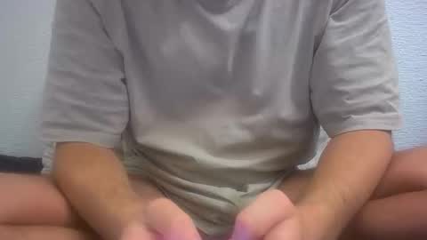 Snapshot of hot_ass_tee chatting on 01-16-25, 03:02 h online show from 01-16-25, 03:02