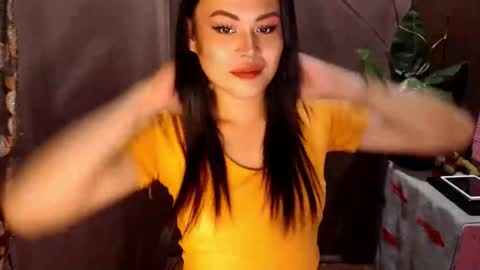 Snapshot of hot_babe0802 chatting on 05-28-26, 10:23 HANNA online show from 05-28-26, 10:23