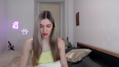 Snapshot of hot_berry69 chatting on 01-17-25, 10:34 Dashka online show from 01-17-25, 10:34