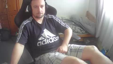 Snapshot of hot_big_dick9 chatting on 10-05-25, 01:20 hot_big_dick9 online show from 10-05-25, 01:20