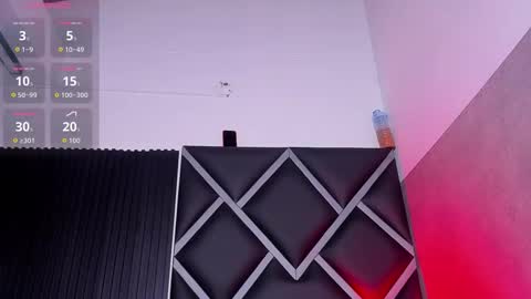 Snapshot of hot_boy_04 chatting on 10-25-25, 12:45 hot boy 04 online show from 10-25-25, 12:45