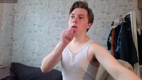 Snapshot of hot_boy_oscar chatting on 09-16-25, 11:11 Oscar online show from 09-16-25, 11:11