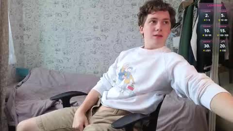 Snapshot of hot_boy_oscar chatting on 10-21-25, 11:22 Oscar online show from 10-21-25, 11:22