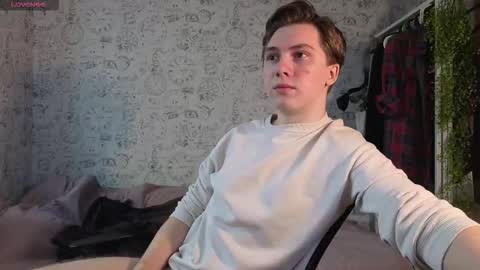 Snapshot of hot_boy_oscar chatting on 11-09-25, 11:19 Oscar online show from 11-09-25, 11:19