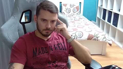 hot_cap_77 online show from 10-31-25, 06:20