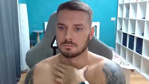 hot_cap_77 online show from 11-06-25, 01:23