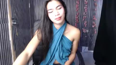 Snapshot of hot_chelly chatting on 10-14-25, 11:22 hot_chelly online show from 10-14-25, 11:22