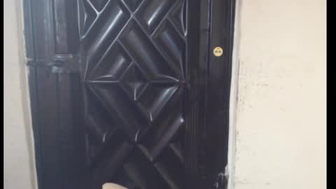 Snapshot of hot_choco2 chatting on 11-10-25, 05:39 Coco online show from 11-10-25, 05:39