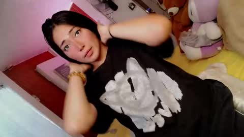 its me CLAUDIA online show from 05-08-26, 03:34