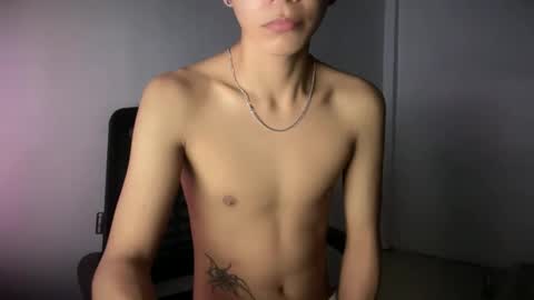 Kim online show from 10-06-25, 07:17