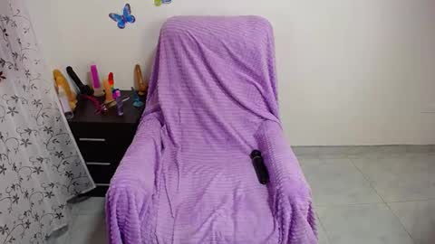 angie online show from 02-24-25, 08:58