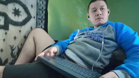 hot_guy36 online show from 12-15-25, 03:49