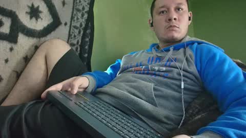 hot_guy36 online show from 12-17-25, 04:46