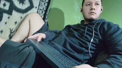 hot_guy36 online show from 12-21-25, 04:14