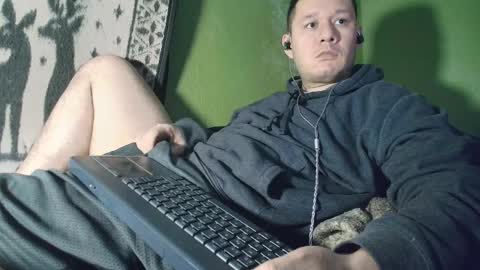 hot_guy36 online show from 02-03-26, 03:15