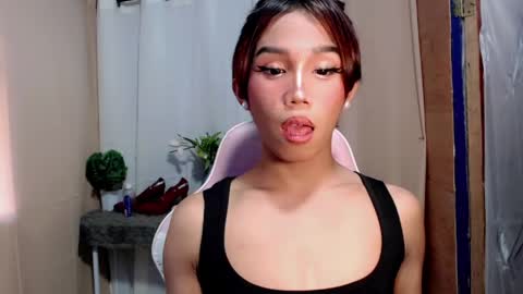 Khianna online show from 04-29-26, 07:45