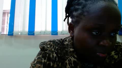 Linah online show from 11-12-25, 06:47