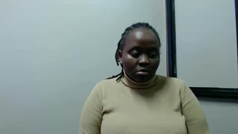 Linah online show from 11-24-25, 04:01