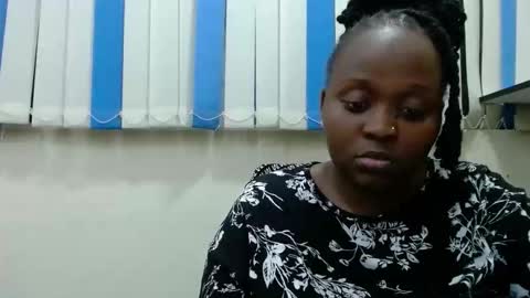 Linah online show from 12-18-25, 03:40