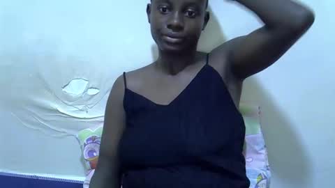 hot_lissa1 online show from 10-28-25, 09:24