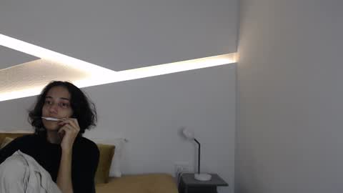 Alana online show from 01-04-25, 07:23