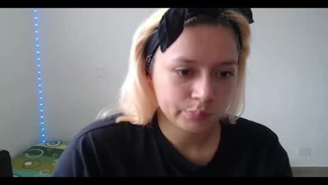 Mia online show from 02-03-25, 03:59