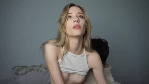 Sara and Sam online show from 11-21-25, 09:19