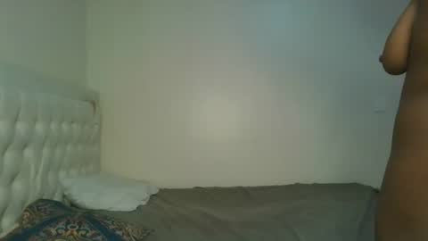 Hot petite online show from 11-01-25, 12:18