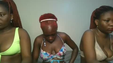 Hot petite online show from 11-06-25, 07:04