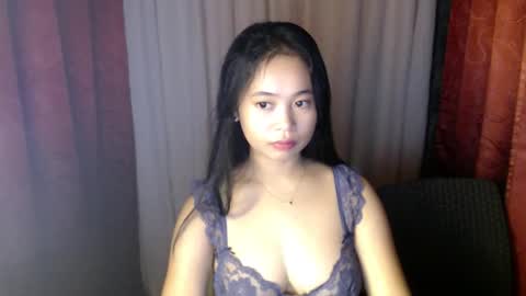 Snapshot of hot_pinayyy chatting on 12-03-25, 08:23 hot_pinayyy online show from 12-03-25, 08:23