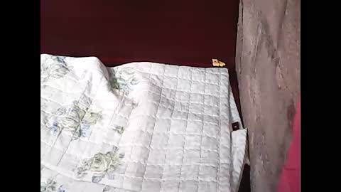 Snapshot of hot_quin11 chatting on 05-11-26, 02:28 hot_quin11 online show from 05-11-26, 02:28