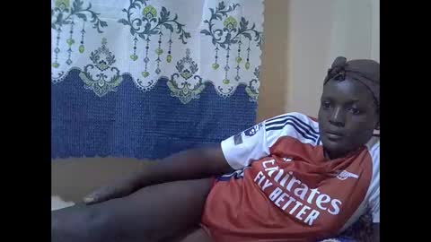 Snapshot of hot_raylah chatting on 12-03-25, 08:56 RAYLAH online show from 12-03-25, 08:56