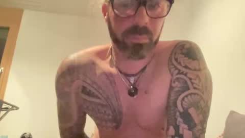 Snapshot of hot_sex83 chatting on 12-25-24, 07:02 letmedoo2 online show from 12-25-24, 07:02