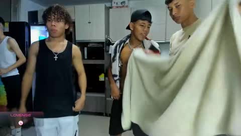 Vanesa Oliver and Andrew online show from 10-08-25, 11:24