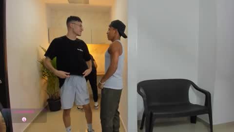 Vanesa Oliver and Andrew online show from 10-12-25, 11:04