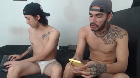 Snapshot of hot_sharks__ chatting on 01-18-25, 06:56 Hot Sharks online show from 01-18-25, 06:56