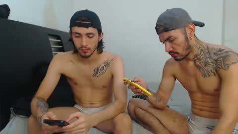 Snapshot of hot_sharks__ chatting on 02-23-25, 06:39 Hot Sharks online show from 02-23-25, 06:39