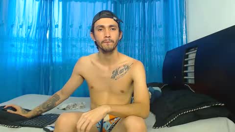 Snapshot of hot_sharks__ chatting on 09-10-25, 11:21 Hot Sharks online show from 09-10-25, 11:21