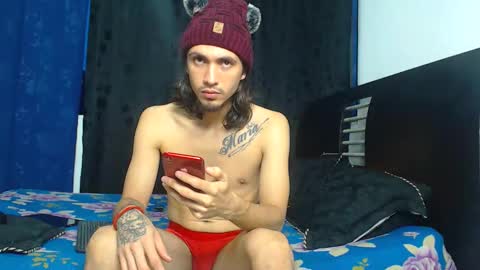 Snapshot of hot_sharks__ chatting on 11-10-25, 10:36 Hot Sharks online show from 11-10-25, 10:36