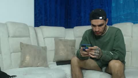 Hot Sharks   online show from 02-03-26, 08:08