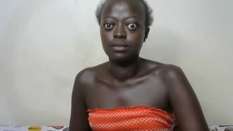 hot_tashaa online show from 04-19-26, 07:38