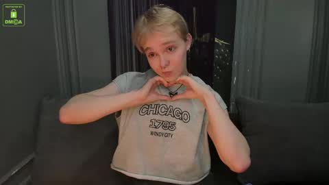 Snapshot of hot_twinkboy chatting on 02-15-25, 10:44 hot_twinkboy online show from 02-15-25, 10:44