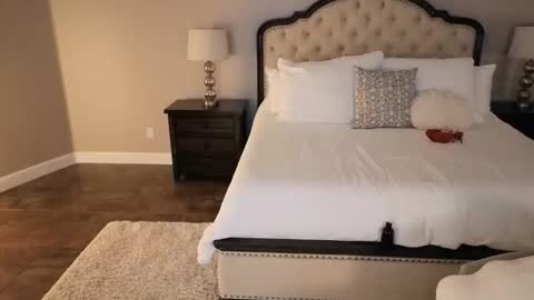 Hot Wife    hotwife sexy new milf highclass brunette bigboobs natural mature online show from 05-16-26, 06:43