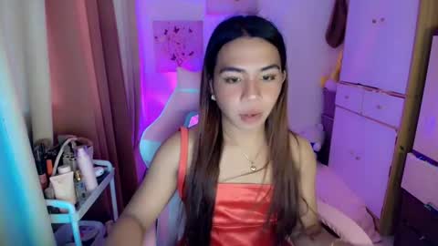 Snapshot of hot_zoe01 chatting on 04-05-26, 04:09 ZOE online show from 04-05-26, 04:09