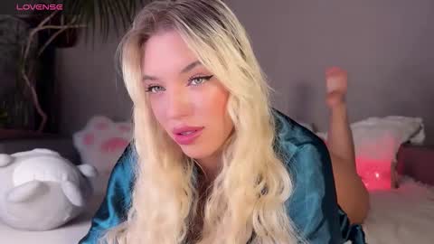 Snapshot of hotalika chatting on 11-03-25, 01:19 Alika online show from 11-03-25, 01:19